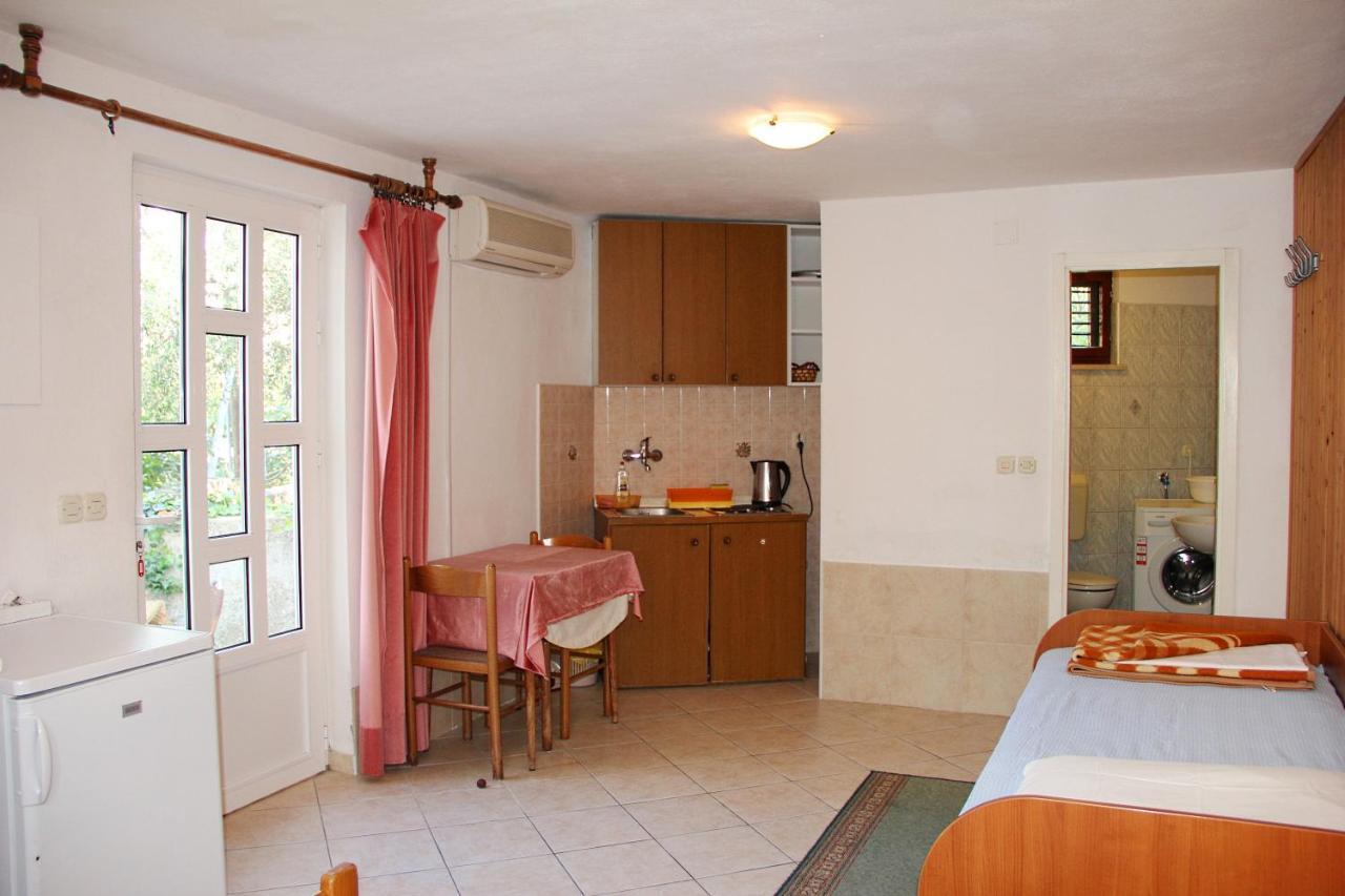 Fenix Studio Apartments 챠브타트 외부 사진